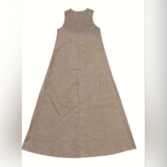 Vibrant Solid Color V-Neck Maxi Dress - Fashionable Sleeveless & Loose Fit - Picture 2 of 2